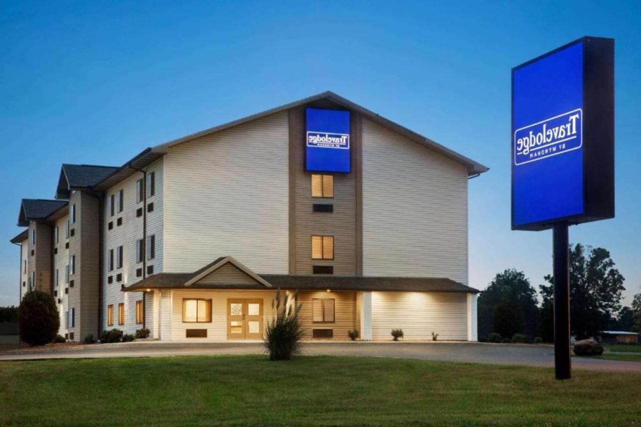 Travelodge By Wyndham Livonia Экстерьер фото